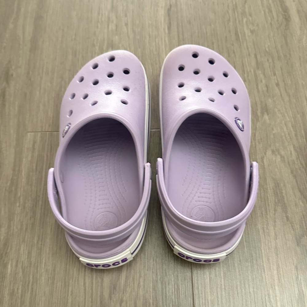 Lavender Crocs Classic Girls Clogs Slip-Ons